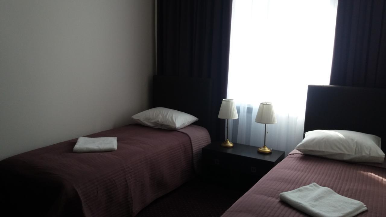 Scsk Pol Lawy Hotel Pulawy Exterior photo